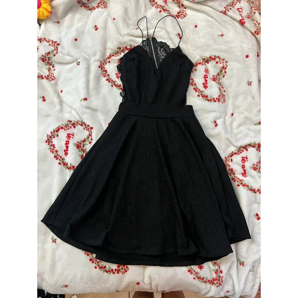 sparkly black dress